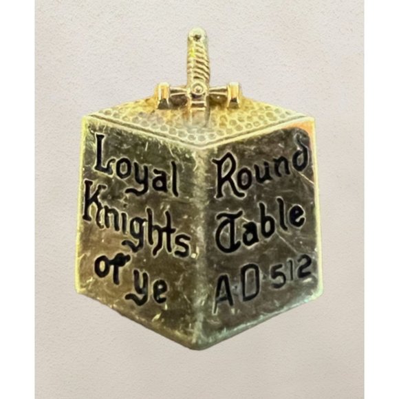 No brand / Not sure Other - Vintage Loyal Knights of YE Round Table A.D. 512 Lapel Pin